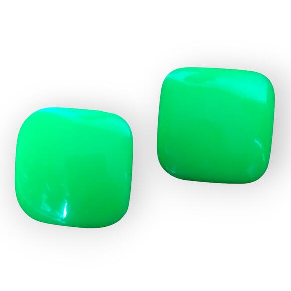 80s bright green plastic square earrings - Picture 1 of 8
